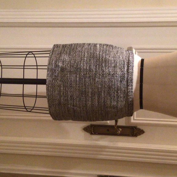 Designer: DVF Mini Skirt - Picture 3 of 3